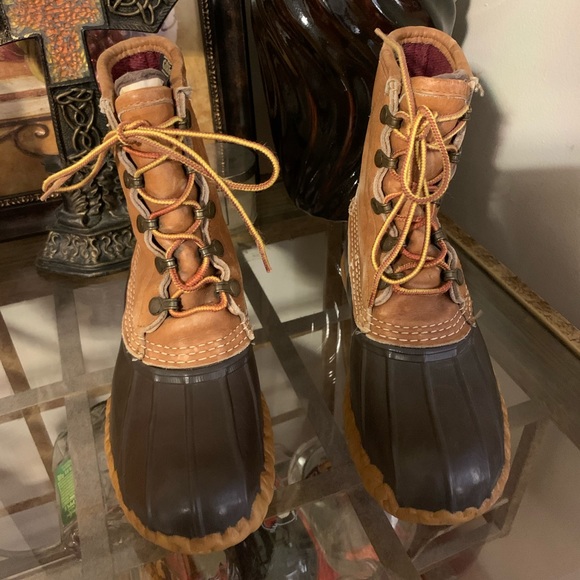 L.L. Bean Shoes - Women’s L.L bean boots Goretex/thinsulate size 6
